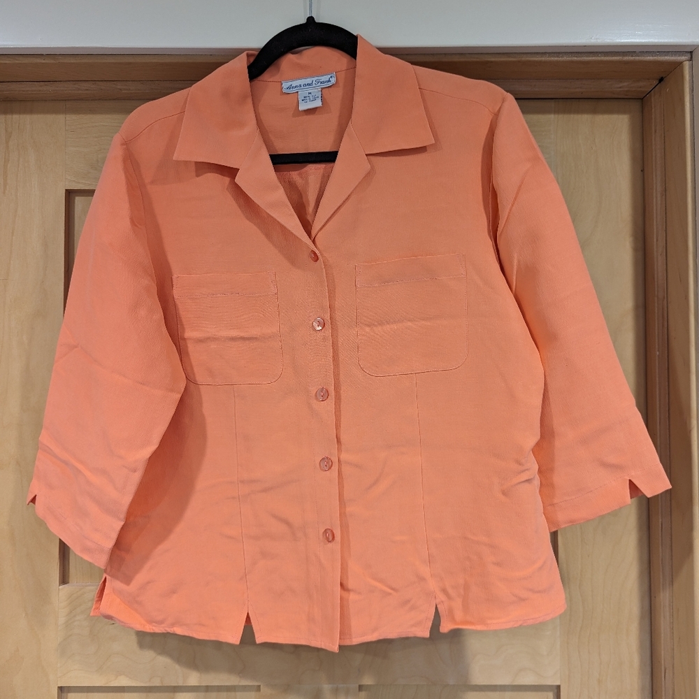 100% Silk Anna and Frank Peach Orange Button Up Top Size M Vintage